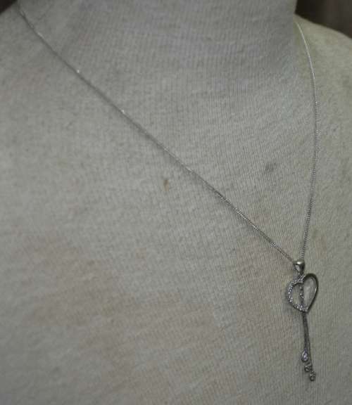 Vintage Middle Eastern YT900 Sterling Silver Heart and Crystal Pendant on 925 Silver Chain