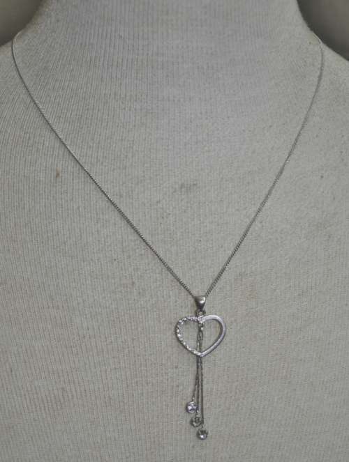 Vintage Middle Eastern YT900 Sterling Silver Heart and Crystal Pendant on 925 Silver Chain
