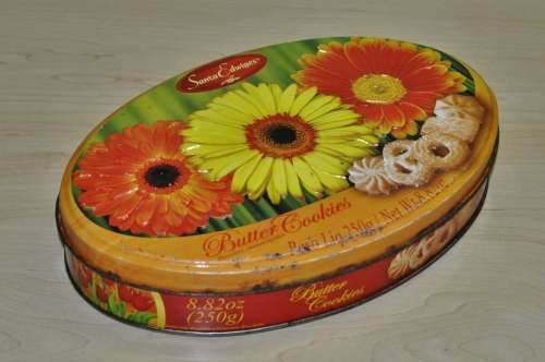 Vintage, Collectible Embossed Santa Edwiges Butter Cookies Tin