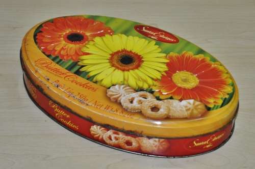 Vintage, Collectible Embossed Santa Edwiges Butter Cookies Tin