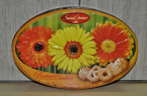 Vintage, Collectible Embossed Santa Edwiges Butter Cookies Tin