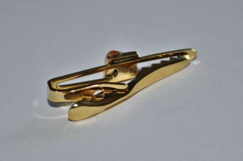 Vintage Gold Tone and Agate Nippy-Clip Tie Clip Made in England by Stratton in original box