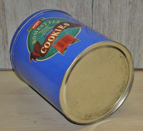 Collectible, Vintage Large Baumann`s Cookies Tin
