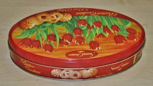 Vintage, Collectible Embossed Santa Edwiges Butter Cookies Tin