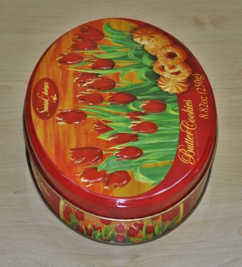 Vintage, Collectible Embossed Santa Edwiges Butter Cookies Tin