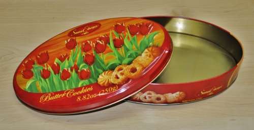 Vintage, Collectible Embossed Santa Edwiges Butter Cookies Tin