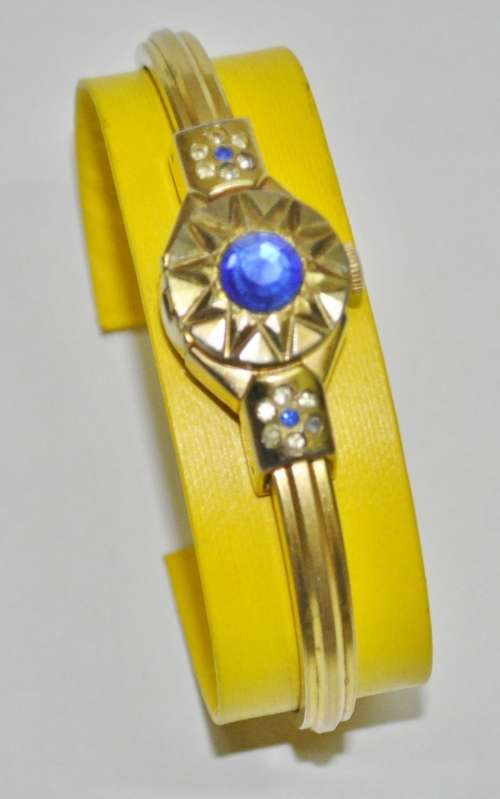 Vintage Swiss Made Cardinal 17 Jewel Gold Plated and Rhinestone Ladies Clamper Bracelet Watch