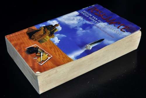 Poskaarte saamgestel deur Ronel Foster en Louise Viljoen (ISBN 0624035816) First Edition-First Print