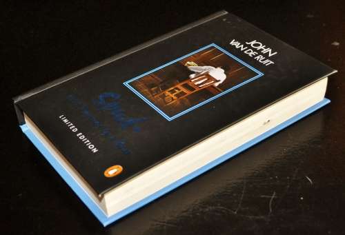 Spud - Exit, Pursued by a Bear by John van de Ruit (ISBN 9780143530398) Signed Limited Edition