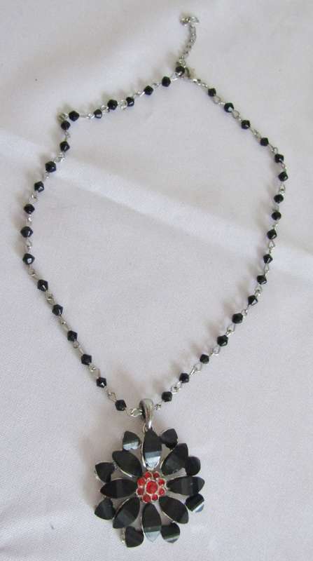 Vintage silver tone black and red flower pendant necklace