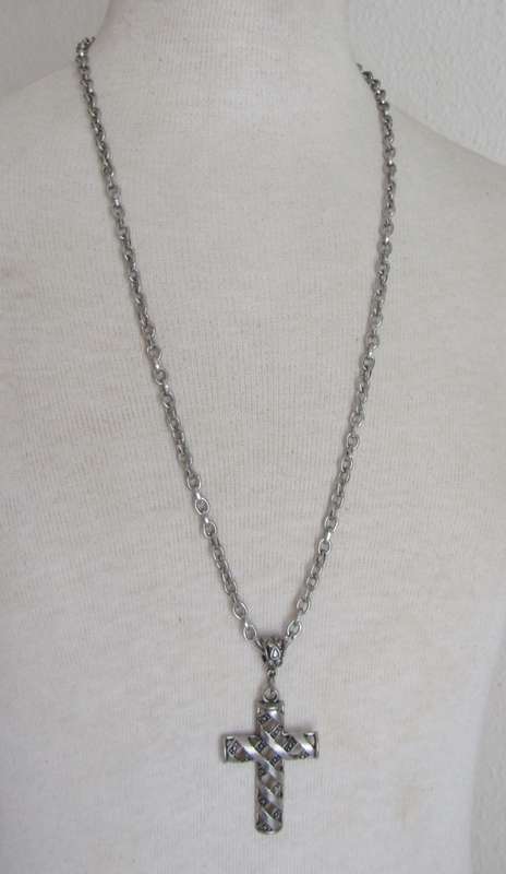 Vintage silver tone cross pendant necklace