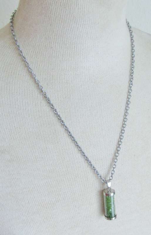 Vintage silver tone chain with tube pendant filled with jade chips