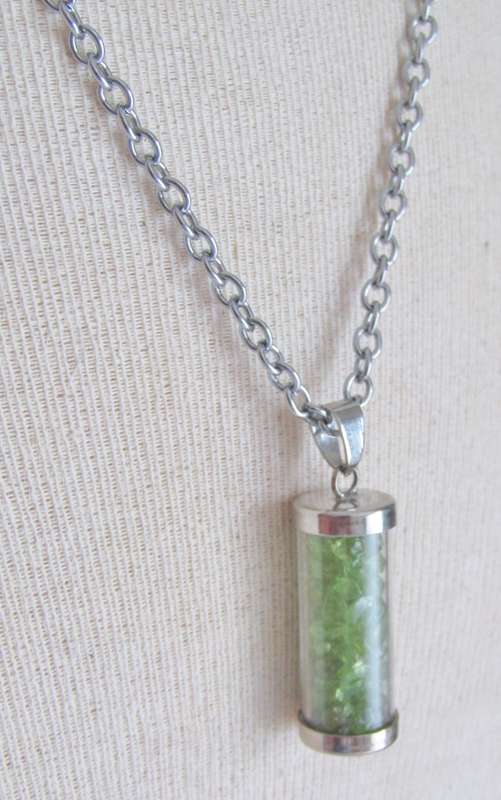 Vintage silver tone chain with tube pendant filled with jade chips