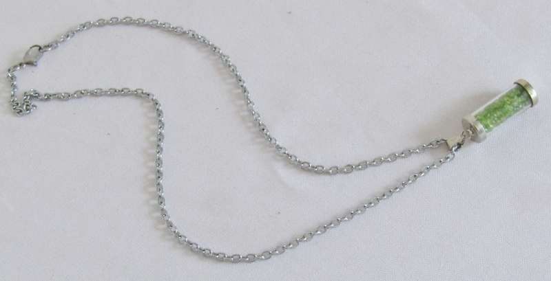 Vintage silver tone chain with tube pendant filled with jade chips