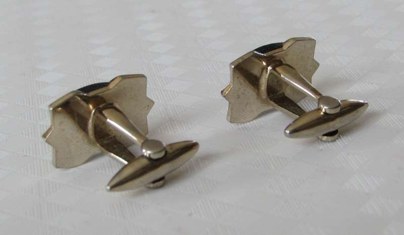 Vintage gold tone simulated onyx with mother of pearl inlay cufflinks