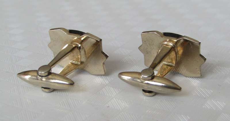 Vintage gold tone simulated onyx with mother of pearl inlay cufflinks