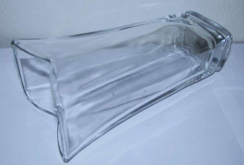 Contemporary Bormioli Rocco Vinciana Flower Vase - Made in Italy