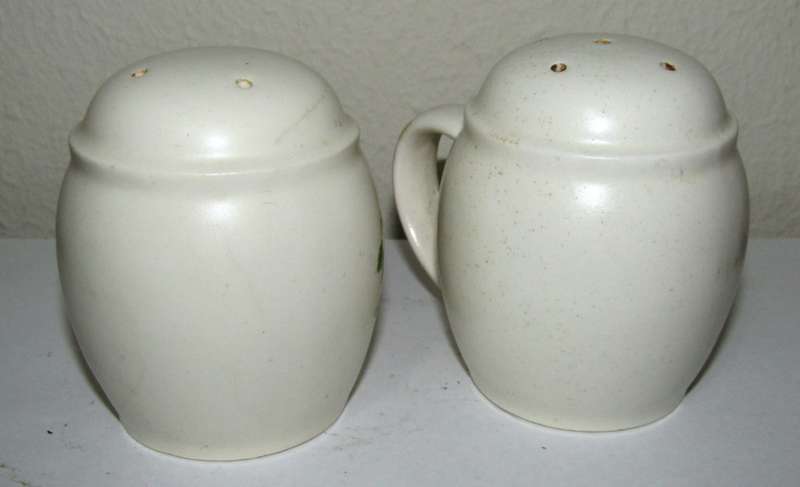 Retro 1970s Handled Ceramic Salt and Pepper Shakers on Wooden stand made in Japan