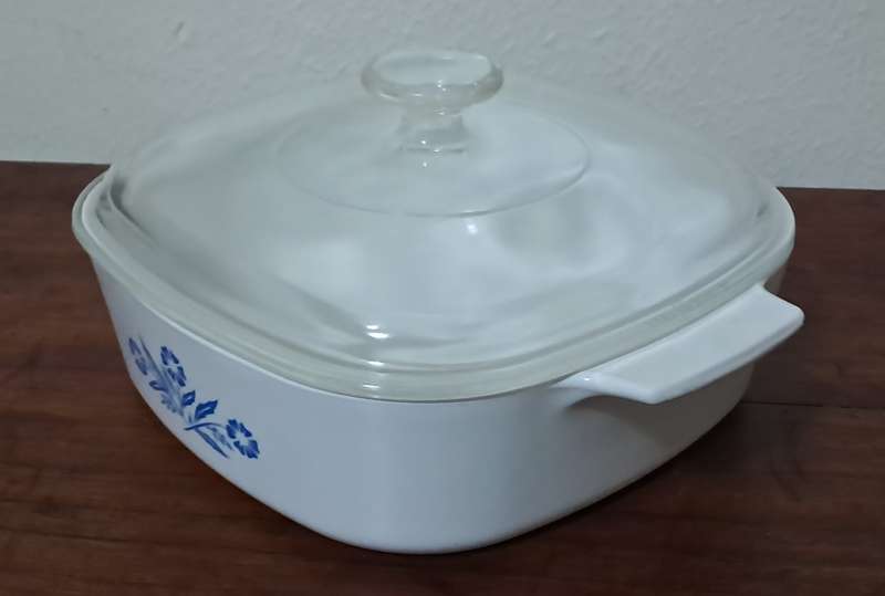 Vintage Blue Cornflower 2 Liter Corning Ware Dish A-2-B with Lid c1970