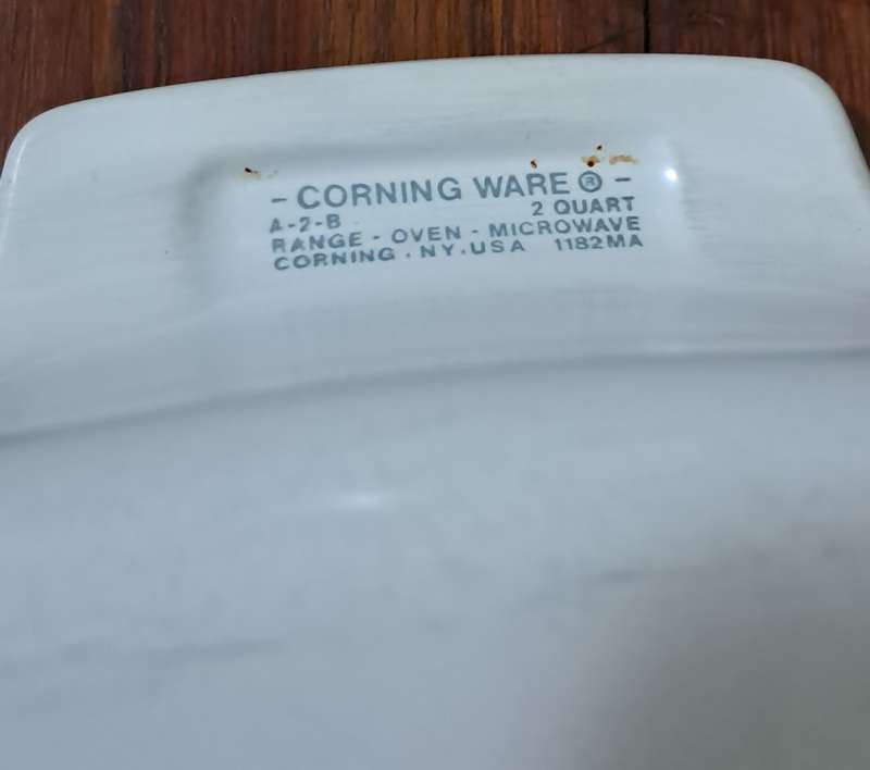 Vintage Blue Cornflower 2 Liter Corning Ware Dish A-2-B with Lid c1970