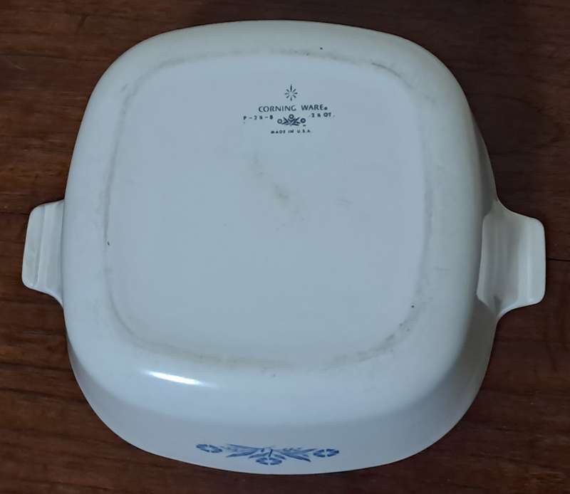 Vintage Blue Cornflower 2.5 Liter Corning Ware Dish P - 2 1/2 - B  with Lid c1970