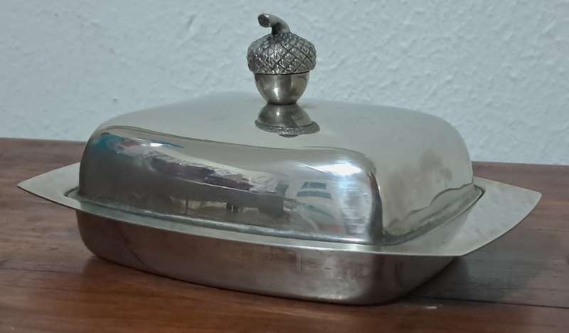 Vintage Silver Plated Butter Dish featuring an exquisite carved acorn handle