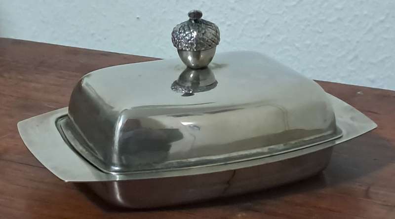Vintage Silver Plated Butter Dish featuring an exquisite carved acorn handle