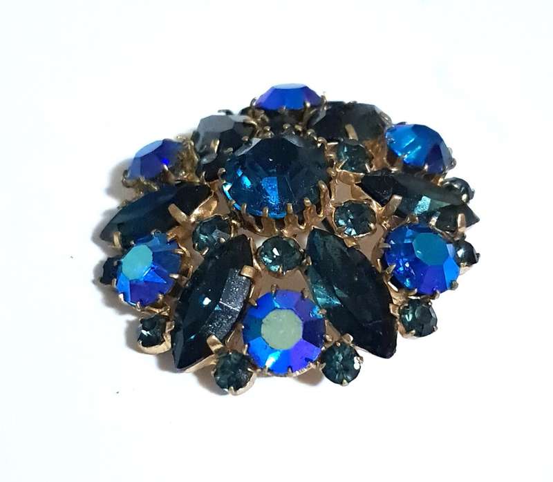 Vintage Czech/Bohemian Blue Crystal Aurora Borealis Rhinestone Brooch c1950