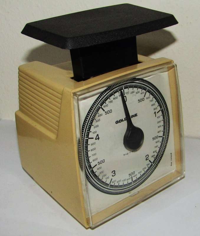 Retro Gold Line Kitchen Scale Made in Ireland c1970