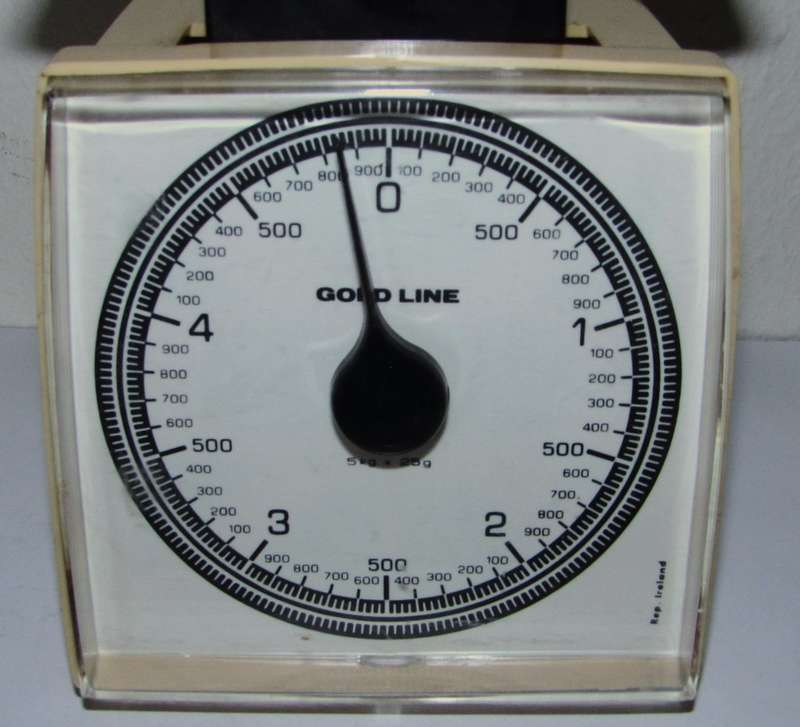 Retro Gold Line Kitchen Scale Made in Ireland c1970