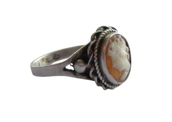 Vintage Ladies Sterling Silver Cameo Ring - Made in South Africa c1970