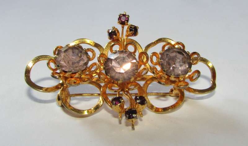 Vintage Victorian Style Gold Tone Brooch Pin with Amethyst Rhinestones