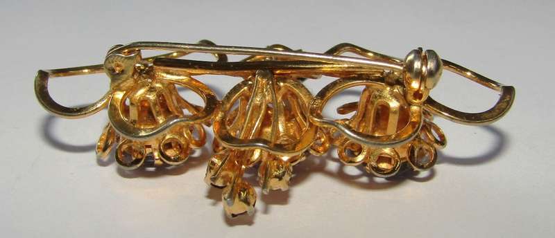 Vintage Victorian Style Gold Tone Brooch Pin with Amethyst Rhinestones