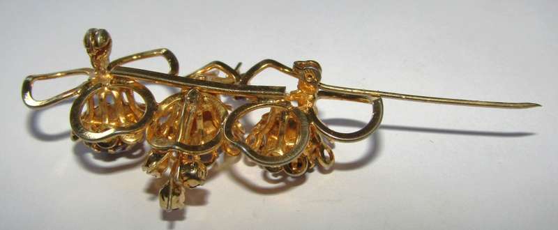 Vintage Victorian Style Gold Tone Brooch Pin with Amethyst Rhinestones
