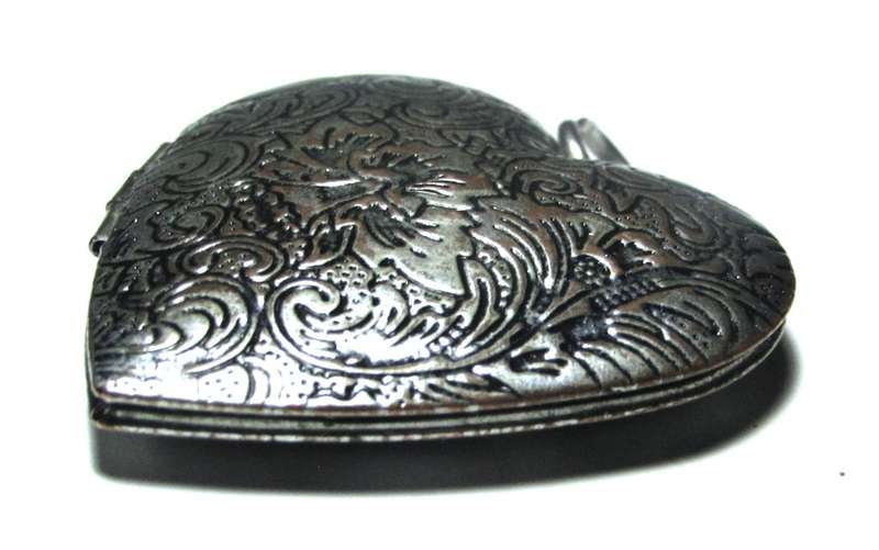 Vintage Silver Plated Engraved Heart Shaped Photo Locket