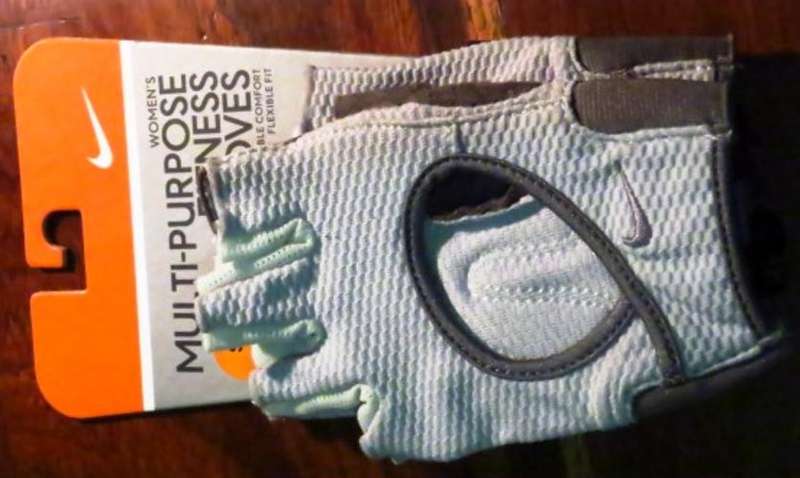 Branded woman's multi-purpose fitness gloves (Size: Small)