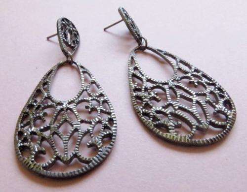 Antique bronze tone teardrop earrings