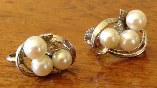 Vintage Stirling Silver screw back earrings with real pearls c1910