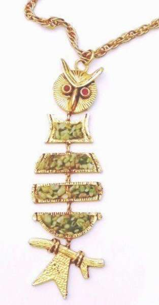 Vintage gold tone Jelly Belly owl pendant and chain with jade stones c1940