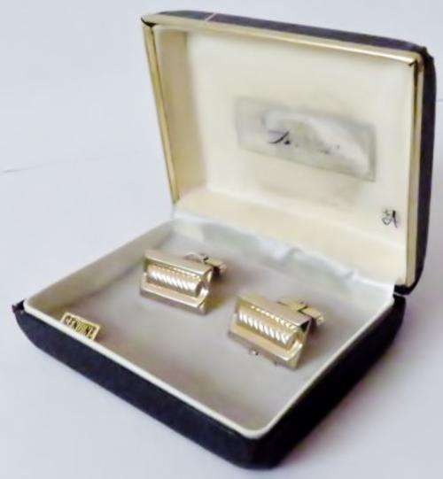 Vintage gold tone Anson cufflinks in their original case