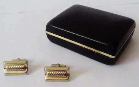 Vintage gold tone Anson cufflinks in their original case