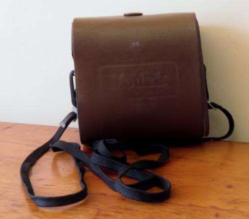 Vintage Kodak Brownie Starlet camera in original leather case 