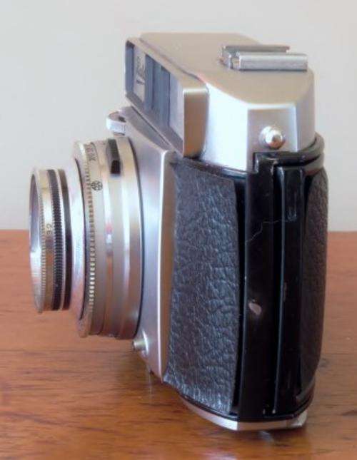 Vintage Balda Baldessa 1a 35 mm camera with case 