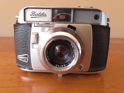 Vintage Balda Baldessa 1a 35 mm camera with case 