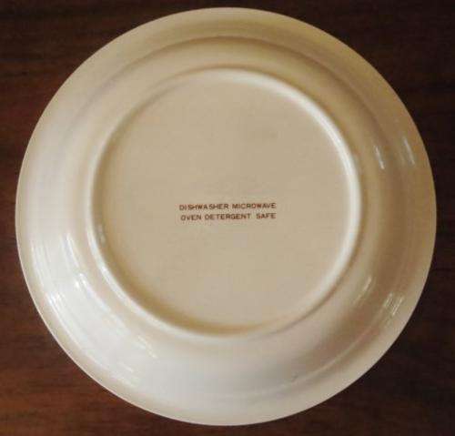 Retro Strawberry pie dish with printed recipe