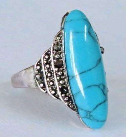 Silver tone fashion ring with turquoise and marcasite (Size 10)