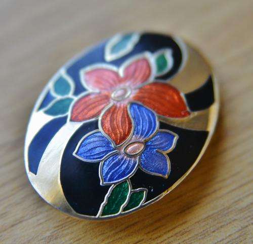 Vintage gold tone scarf clip with floral cloisonne decoration