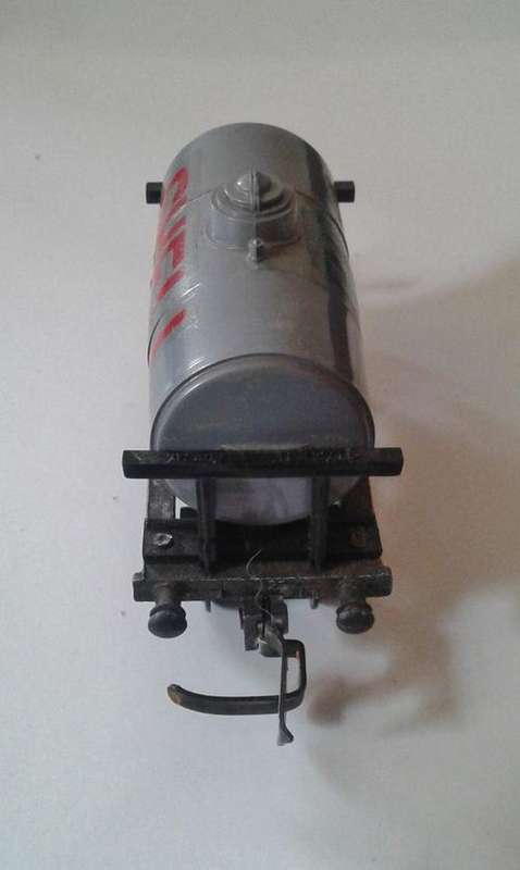 Vintage Tri-ang Railways "OO" gauge scale models R. 12 Tank Wagon in original box