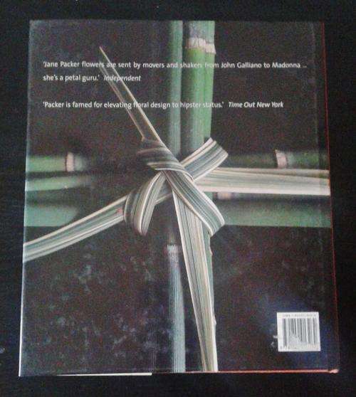 'World Flowers' by Jane Packer First Edition 2003 ISBN 1840913266