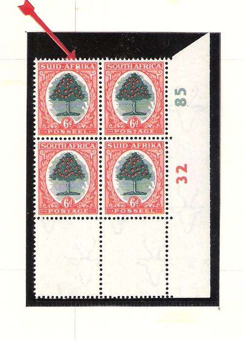 1954 6d CONTROL BLOCK  OF 4 WITH VAR V7 MM ROW 19 N0 11 DEFORMED R IN AFRICA